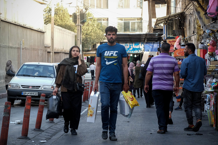 Prețurile alimentelor din Iran ar fi crescut vertiginos, pe fondul impactului conflictului asupra consumatorilor
