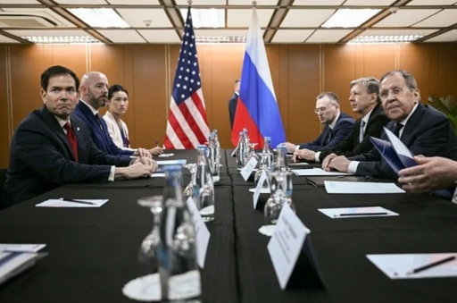 Lavrov îl avertizează pe Rubio, la Manila, în marja ASEAN, împotriva livrărilor de armament Ucrainei. Americanul spune că a avut ”o conversaţie sinceră” cu rusul, fără să dezvăluie despre ce anume. Trei morţi în estul Ucrainei, patru în Rusia şi Crimeea