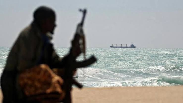 Arabia Saudită lovește ținte ale grupării Houthi în Yemen, după ce o navă a sa a fost atacată în Marea Roșie. Reuters: Iranul a trimis consilieri și echipamente militare către aliații lor din Yemen