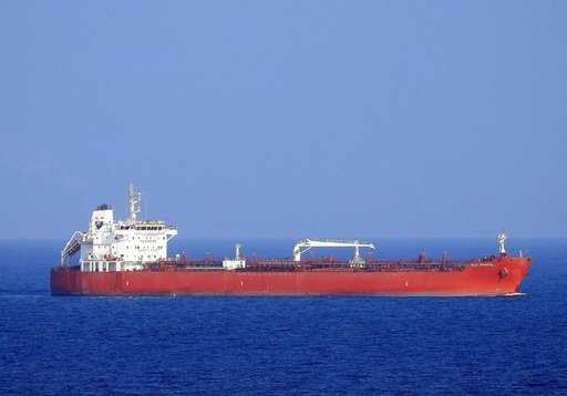 Rebelii huthi din Yemen anunţă că au atacat cu mai multe rachete balistice un petrolier saudit, NCC GHAZAL, pe care-l acuză că a ”încălcat blocada navală” pe care au impus-o la marea Roşie, determinându-l să se întoarcă din drum