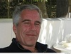 Două persoane îl acuză pe Epstein de comportament sexual inadecvat la o şcoală de arte frumoase din Michigan