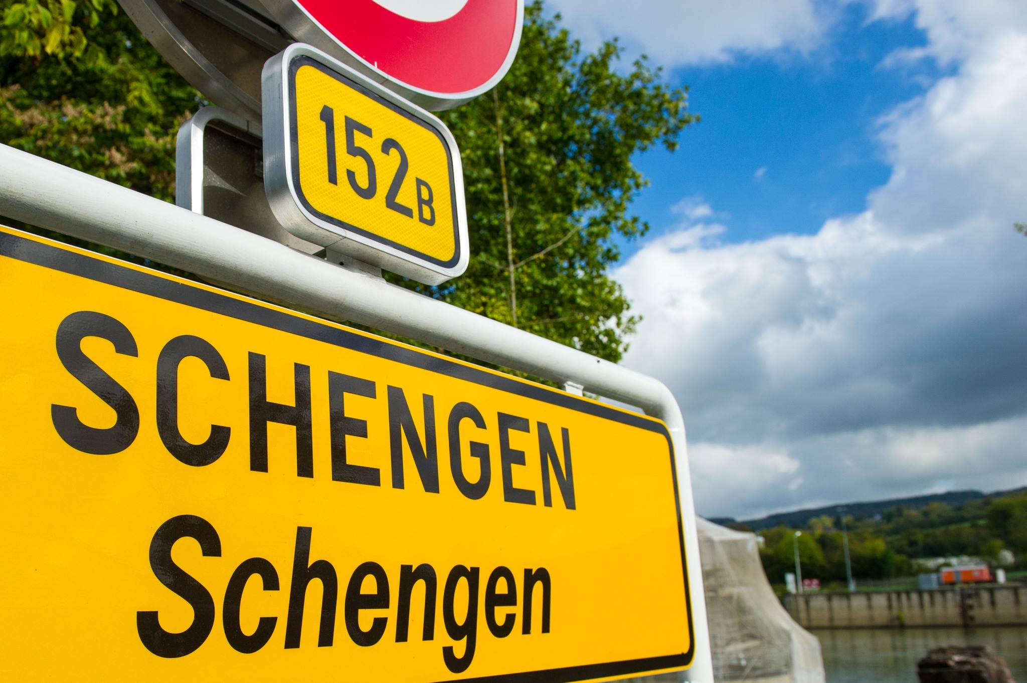 Italia suspendă acordul Schengen cu Spania, în timp ce Trump afirmă că la Ceuta este o „catastrofă” care dovedeşte o legislaţie slabă în materie de imigraţie. Alte reacţii