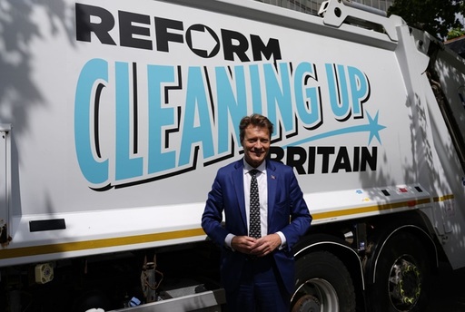 Reform UK cere o desfăşurare a Marinei Regale britanice împotriva traversării Canalului Mânecii de către migranţi, după criza din Ceuta. Comandantul Royal Navy Tom Sharpe respinge ”Operation Fortress” a extremei drepte populiste. Migraţia a scăzut cu 42%