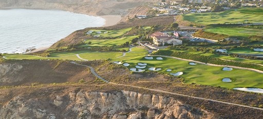 Un bărbat înarmat a fost reţinut pe un teren de golf al lui Trump din California, înaintea unei vizite a preşedintelui