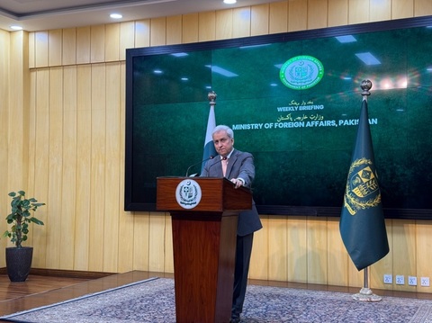 Pakistanul îşi exprimă speranţa ca Acordul cu privire la Strâmtoarea Ormuz între Iran şi Oman să deschidă calea dialogului între Iran şi SUA. Premierul pakistanez Shehbaz Sharif şi comandantul armatei Asim Munir, în vizită în Arabia Saudită până sâmbătă