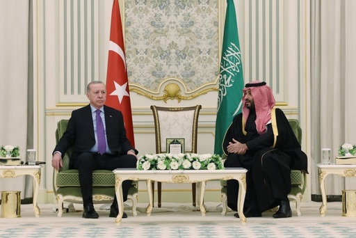 Mohamed bin Salman, Recep Tayyip Erdogan şi Shehbaz Sharif urmează să semneze, într-un summit sunnit, la un acord de apărare reciprocă între Arabia Saudită, Turcia şi Pakistan