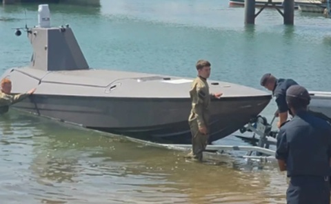 Drone de spionaj de tip K3 Scout ale Marinei Regale britanice, folosite de Forţele Speciale, ”au transmis în secret date Chinei”, dezvăluie The Telegraph.Ele au fost cumpărate şi de Comandamentul Operaţiunilor Speciale al SUA şi au participat la teste NAT