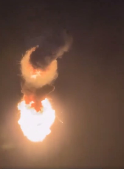 Eşec pentru China. O rachetă care transporta un satelit a explodat la câteva secunde după lansare - VIDEO