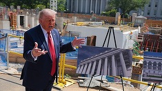 Lucrările lui Trump la Casa Albă urmează să coste ”cel puţin 900 mil. $”, şi să fie finanţate în principal de contribuabilii americani, dezvăluie The Washington Post. 500 mil. $ provin din bugetele Secret Service şi Biroului Militar, 300 mil. $ din donaţi