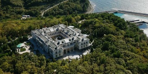Ucraina anunţă că a distrus sistemul de apărare aeriană al palatului lui Putin din Crimeea