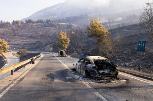 Un mort şi zeci de răniţi, zece grav, şi pagube importante în incendiul din Croaţia. Zece persoane internate la terapie intensivă, şase adulţi şi un adolescent de 17 ani, intubate. Case, cafenele, restaurante, maşini şi ambarcaţiuni, avariate