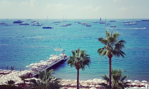 Cannes: Cel puţin 10 răniţi în urma unei coliziuni între două ambarcaţiuni de agrement. O persoană este dispărută