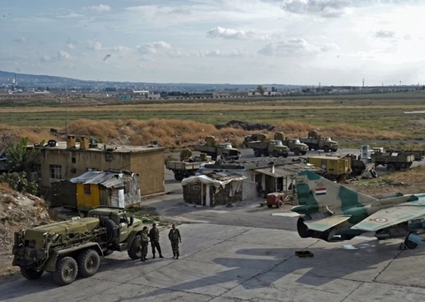 SUA denunţă atacuri ale Israelului în Siria după ce Damascul denunţă o ”agresiune nejustificată” israeliană împotriva bazei militare Abu al-Duhur, în curs de renovare cu ajutorul Turciei. Siria cere ONU ”o poziţie fermă împotriva încălcărilor repetate suv
