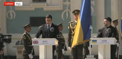 Moscova acuză Regatul Unit că „toarnă metodic şi constant gaz pe foc” în războiul din Ucraina. Londra promite să continue să sprijine Kievul în ciuda „ameninţărilor scandaloase ale Rusiei”
