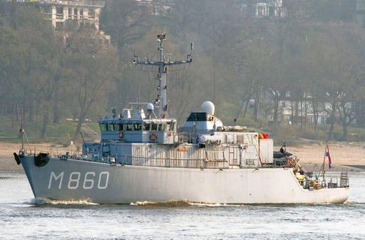 Bulgaria va primi din Belgia şi Ţările de Jos şapte nave pentru depistarea şi neutralizarea minelor marine, destinate consolidării securităţii în Marea Neagră