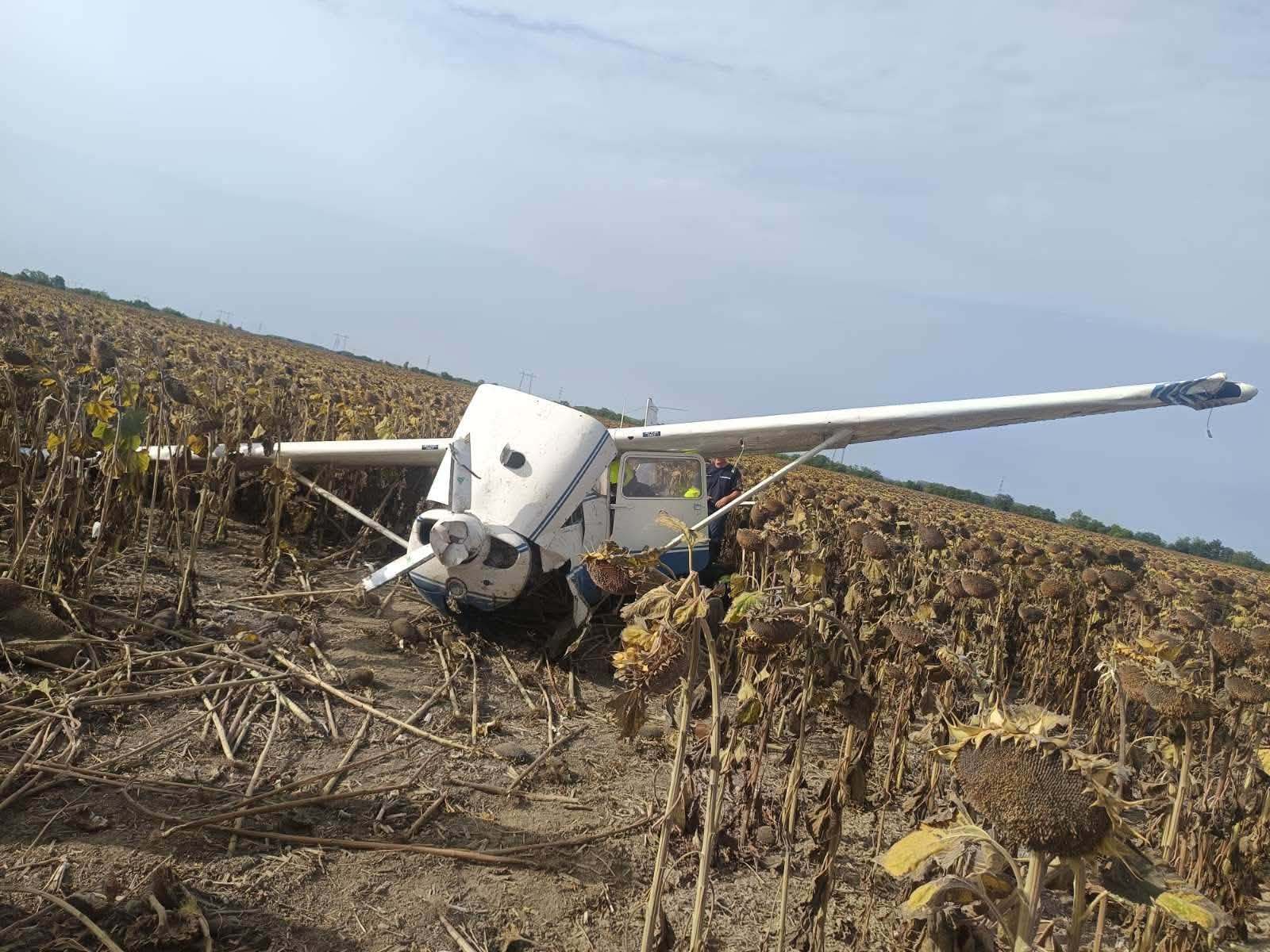 Alertă în Ungaria după ce un avion furat a ajuns în zona centralei nucleare Paks. Avioane Gripen au fost ridicate de la sol - FOTO