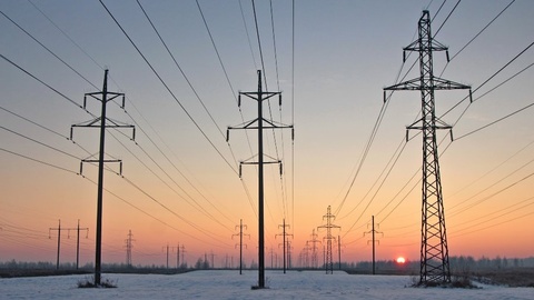 Rusia anunţă că pregăteşte „atacuri masive” împotriva „instalaţiilor din sectorul energetic” al Ucrainei