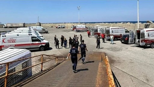 Un feribot cu circa 270 de persoane la bord a naufragiat în largul coastei din partea de nord a Ciprului. O operaţiune de salvare este în curs - VIDEO