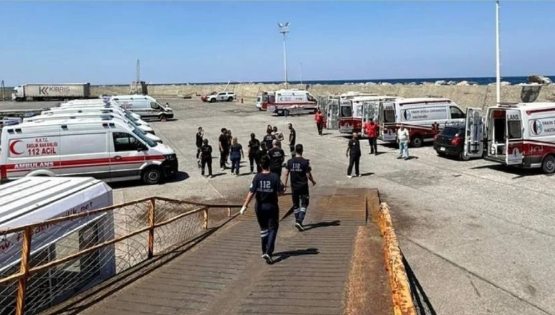 Un feribot cu 270 de persoane la bord a naufragiat în largul coastei din partea de nord a Ciprului. O operațiune de salvare este în curs - VIDEO