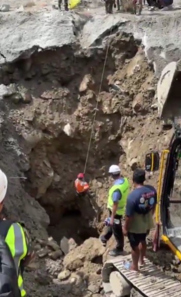 Cursă contracronometru în Nepal pentru salvarea a sute de persoane care au rămas blocate în tunelurile centralelor hidroelectrice după viitura devastatoare din 26 august