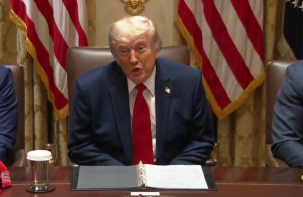 Donald Trump nu exclude posibilitatea de a „revizui” poziţia Statelor Unite cu privire la Insulele Falkland, a căror suveranitate aparţine Regatului Unit