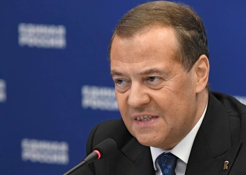 Dmitri Medvedev sugerează că trenul care transportă lideri europeni la Kiev ar putea deveni ţinta unor atacuri ruseşti 