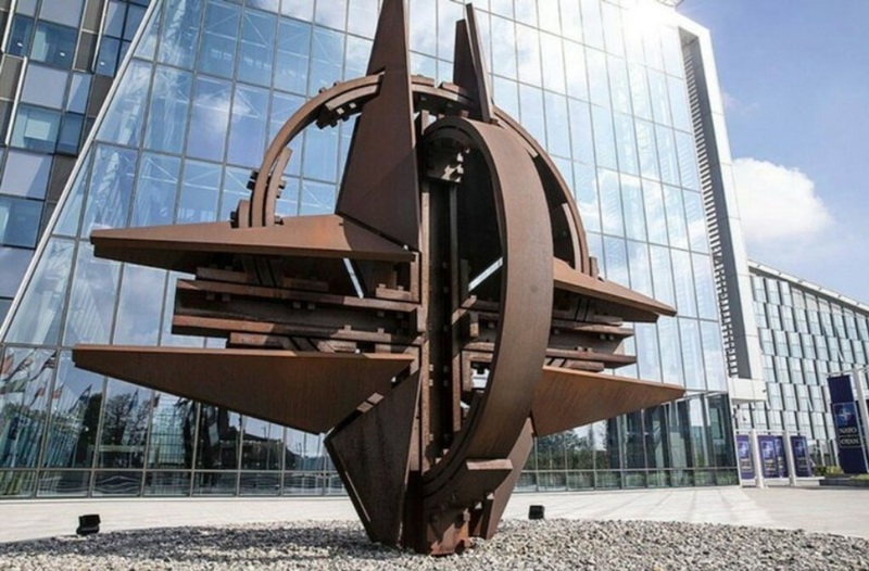 NATO nu va tolera acţiunile hibride împotriva membrilor săi, spune ambasadorul SUA