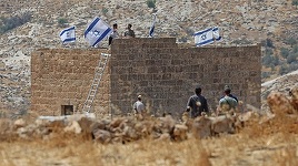 Douăsprezece ţări, inclusiv Franţa, Regatul Unit şi Canada, vor să impună sancţiuni comerţului cu coloniile ”ilegale” ale Israelului