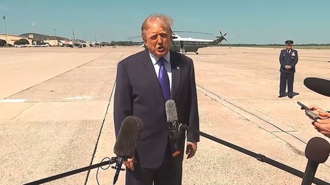 Războiul din Iran se va opri ”imediat” după ”midterms”, dă asigurări Trump, în timp ce republicani se tem de o înfrângere grea din cauza scumpirii benzinei şi motorinei. Iranienii ”nu pot rezista mai mult timp. Ei încearcă cu disperare să influenţeze aleg