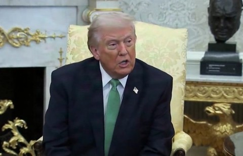 Donald Trump dezvăluie că rebelii Houthi au cerut Statelor Unite să nu intervină în ofensiva lor din Marea Roşie, după ce, potrivit unor surse, prinţul moştenitor al Arabiei Saudite ar fi solicitat SUA ajutor militar