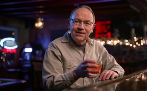 Avionul în care se afla congresmenul republican Tom Tiffany s-a defectat şi a aterizat forţat pe apă. Politicianul, rănit uşor, a fost nevoit să înoate pentru a se pune în siguranţă