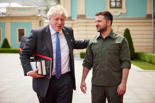 Atacuri în Ucraina, la graniţa cu Polonia - Un tren în care se aflau Boris Johnson şi un fost şef CIA a fost evacuat. Premierul polonez avertizează: „Săptămânile şi lunile următoare vor fi o perioadă de acţiuni foarte intense din partea Rusiei”