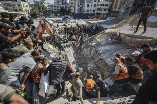 Bilanţul surpării blocului de şase etaje în oraşul Gaza creşte la 20 de morţi, inclusiv cinci copii. Zeci de persoane date în continuare dispărute sub dărâmături