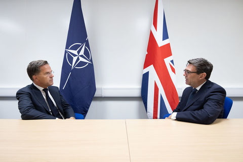 Liderul NATO avertizează asupra „celui mai periculos şi complex context de securitate din ultima generaţie”. Mark Rutte solicită Regatului Unit şi Europei să „furnizeze puterea militară de care are nevoie NATO” în faţa incertitudinii geopolitice
