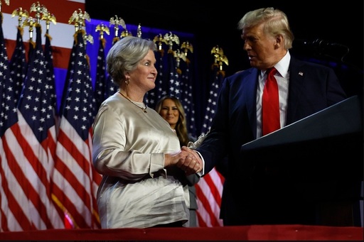 Şefa de cabinet a lui Trump, Susie Wiles, anunţă că s-a vindecat de un cancer la sân