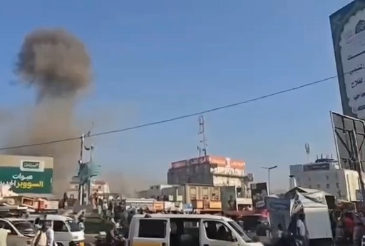 Un mort şi un rănit în Yemen, în atacuri aeriene saudite care vizează turnuri de telecomunicaţii, în urma unor atacuri împotriva unei instalaţii a gigantului saudit Armaco, la Yanbu, la Marea Roşie, şi bazei Khamis Mushait
