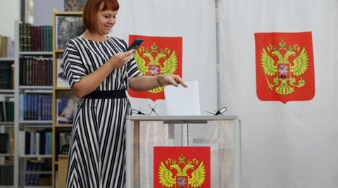 Aproximativ 350 de drone ucrainene detectate în drum către Moscova, distruse, înaintea primei zile a alegerilor legislative din Rusia, anunţă primarul capitalei ruse Serghei Sobianin