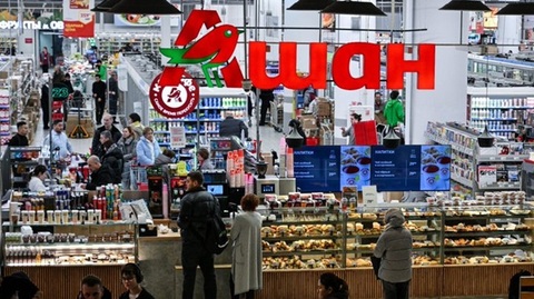 Activele ruseşti ale Nestlé, Auchan şi Leroy Merlin, transferate prin decret, de către Putin, unei societăţi ruseşti, L.E.V. Management