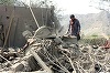 Trei morţi în bombardamente pakistaneze în estul Afganistanului, în provincia Kunar, în urma unui atac cu explozivi şi arme de foc împotriva unui cartier general al poliţiei, în nordul Pakistanului, soldat cu cel puţin 31 de morţi, inclusiv 16 poliţişti