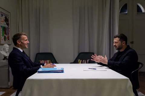 Macron, discuţii cu Volodimir Zelenski, la New York: Atacurile ruseşti asupra infrastructurii energetice ucrainene ameninţă să priveze milioane de familii de încălzire. Franţa va fi alături de Ucraina pentru a face faţă iernii