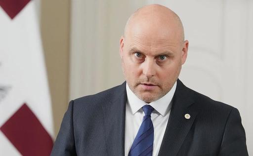 Letonia blochează prelungirea sancţiunilor UE împotriva Rusiei, opunându-se ridicării acestora în cazul oligarhilor Usmanov şi Fridman