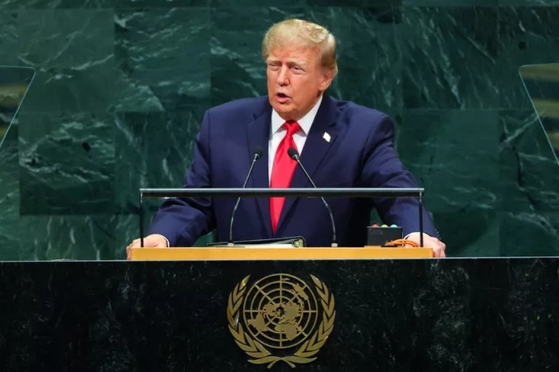 SUA vor folosi expresia ”super inteligenţă, SI” în loc de ”inteligenţă artificială” AI, anunţă Trump la Adunarea Generală a ONU ”Vom vedea dacă am putere”, spune el, referindu-se la posibila aderare a altor guverne la acest neologism