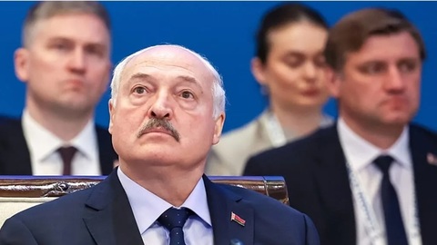 Lukaşenko graţiază 15 persoane, inclusiv 13 deţinuţi politici, dintre care zece sunt femei
