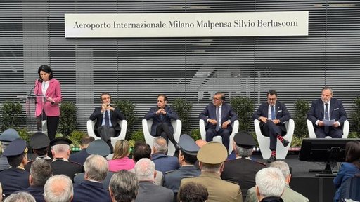 Aeroportul Milano-Malpensa poartă acum numele lui Silvio Berlusconi, după o luptă în justiţie de aproape doi ani