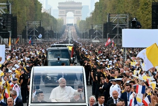 600.000 de credincioşi pe Champs-Elysées, la o slujbă uriaşă a Papei Leon al XIV-lea