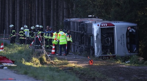 Doi morţi şi opt răniţi grav în Bavaria, în urma răsturnării unui autocar cu 50 de turişti filipinezi la bord, în drum către Oktoberfest, la Munchen