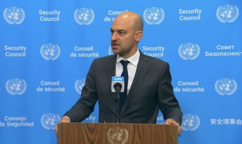 Desfăşurarea militară a Franţei în Arabia Saudită va fi ”strict defensivă”, dă asigurări Parisul, după ce Macron a anunţat că trimite ”militari, radare şi ssteme de apărare” pentru a ”proteja” terminalul petrolier Yanbu