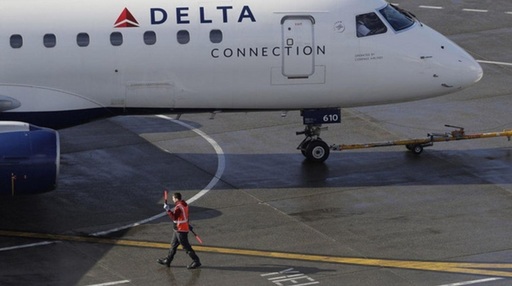 Aterizare de urgenţă în Portugalia a unui avion Delta Air Lines de la Barcelona la Boston, după detectarea unui fum în cabină. !4 pasageri au primit îngrijiri la Porto, patru spitalizaţi