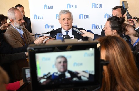 Şeful diplomaţiei italiene, ridiculizat pe internet pentru declaraţii considerate sexiste
