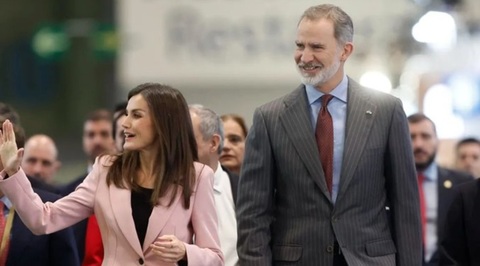 Regele Felipe al VI-lea şi regina Letizia urmează să efectueze o vizită la Ceuta şi Melila la 13 şi 14 octombrie, în urma crizei migraţiei din Ceuta